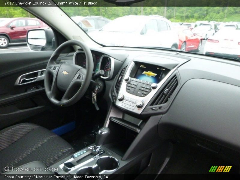 Summit White / Jet Black 2017 Chevrolet Equinox LS
