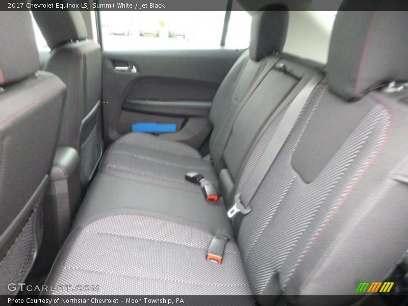 Summit White / Jet Black 2017 Chevrolet Equinox LS