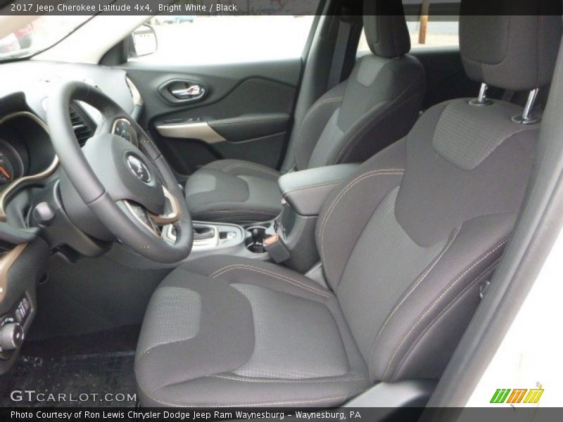 Bright White / Black 2017 Jeep Cherokee Latitude 4x4