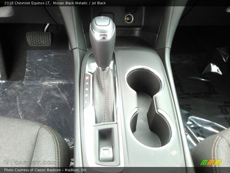 Mosaic Black Metallic / Jet Black 2018 Chevrolet Equinox LT