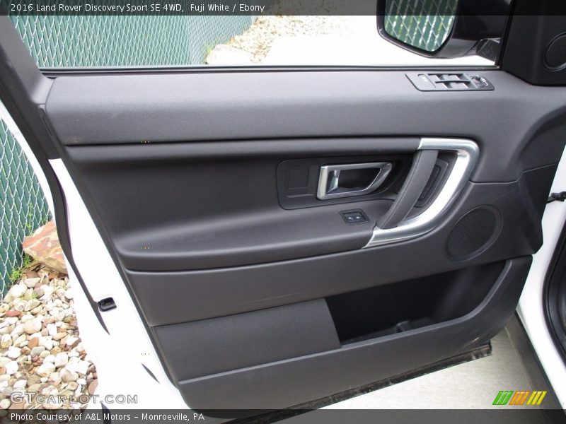 Fuji White / Ebony 2016 Land Rover Discovery Sport SE 4WD