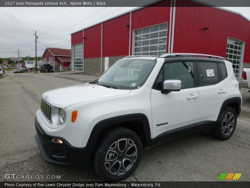 Front 3/4 View of 2017 Renegade Limited 4x4