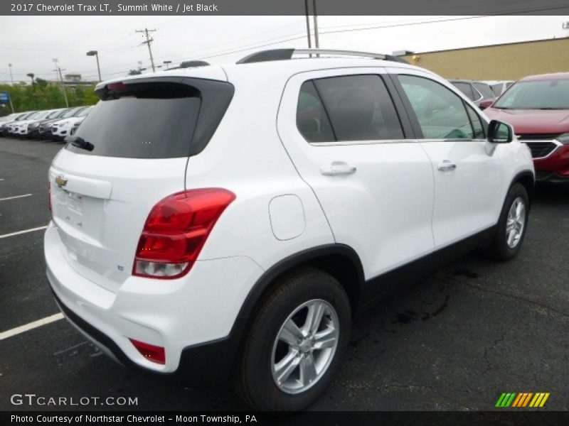 Summit White / Jet Black 2017 Chevrolet Trax LT