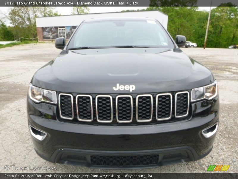 Diamond Black Crystal Pearl / Black 2017 Jeep Grand Cherokee Laredo 4x4
