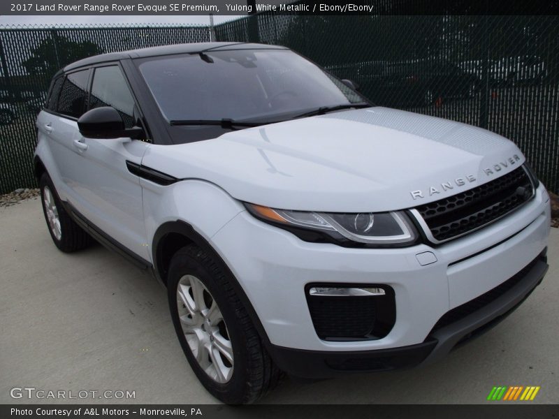 Yulong White Metallic / Ebony/Ebony 2017 Land Rover Range Rover Evoque SE Premium