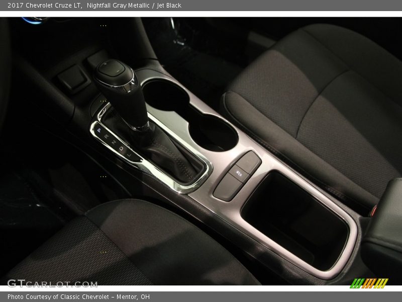 Nightfall Gray Metallic / Jet Black 2017 Chevrolet Cruze LT