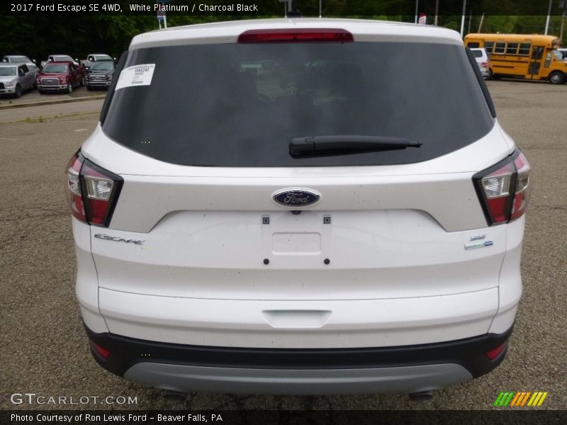 White Platinum / Charcoal Black 2017 Ford Escape SE 4WD
