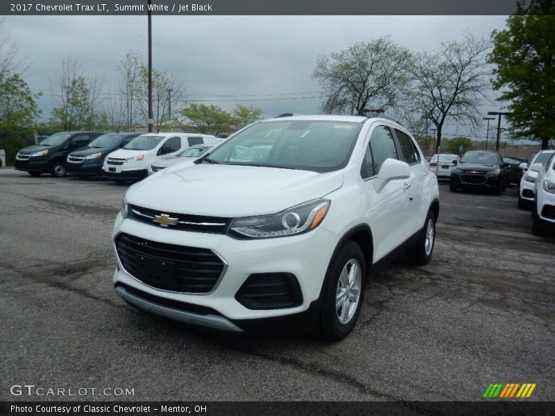 Summit White / Jet Black 2017 Chevrolet Trax LT