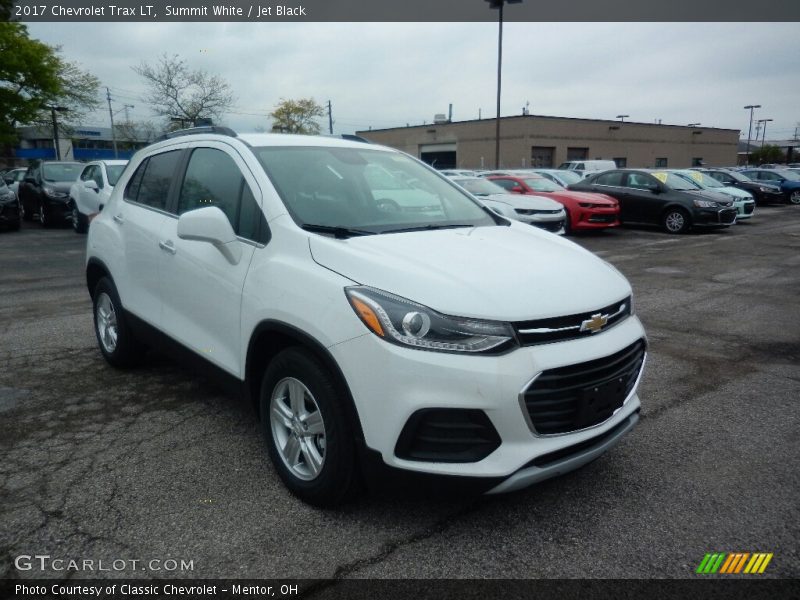 Summit White / Jet Black 2017 Chevrolet Trax LT