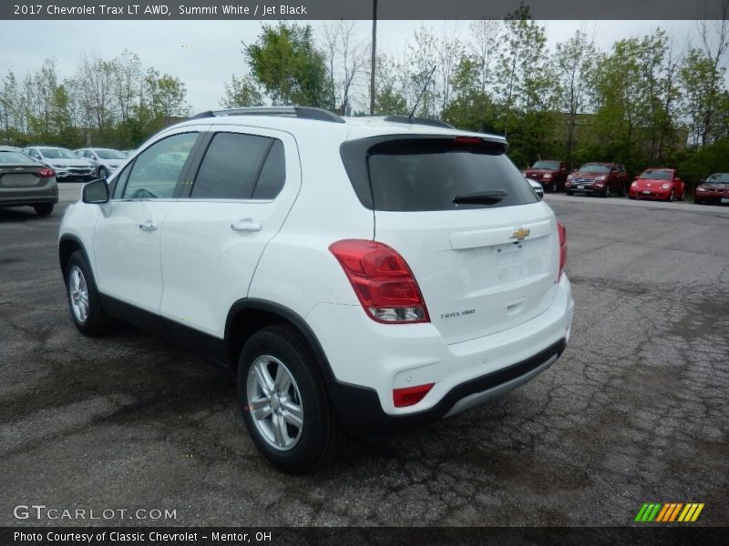 Summit White / Jet Black 2017 Chevrolet Trax LT AWD