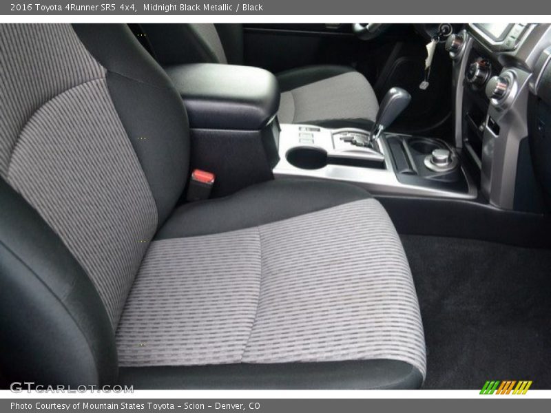 Midnight Black Metallic / Black 2016 Toyota 4Runner SR5 4x4