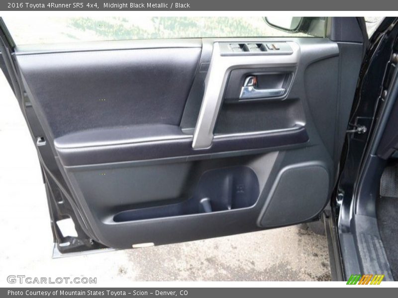 Midnight Black Metallic / Black 2016 Toyota 4Runner SR5 4x4