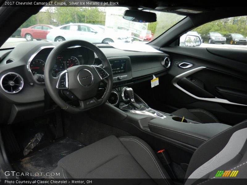 Silver Ice Metallic / Jet Black 2017 Chevrolet Camaro LT Coupe