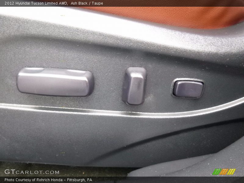 Ash Black / Taupe 2012 Hyundai Tucson Limited AWD