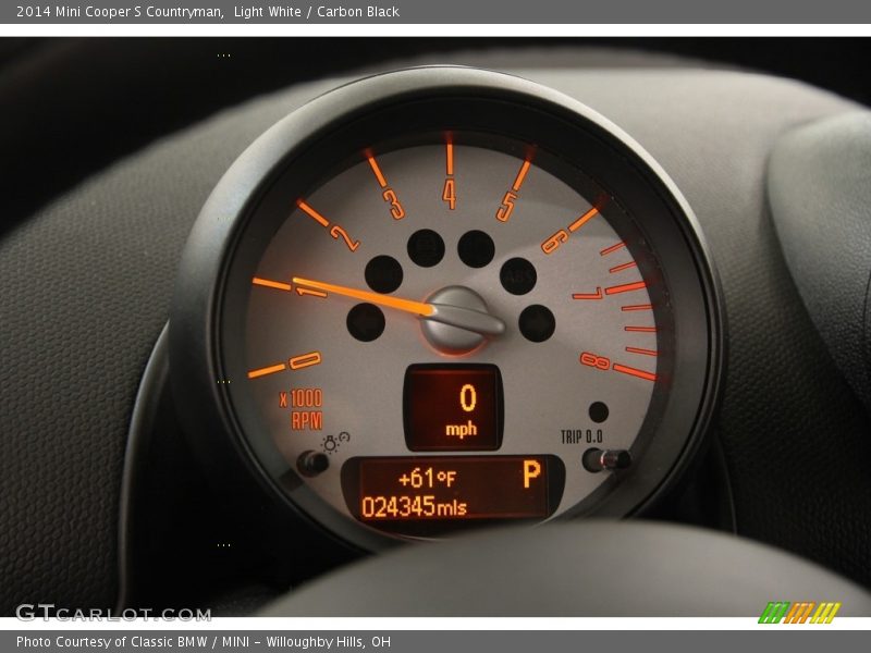 Light White / Carbon Black 2014 Mini Cooper S Countryman