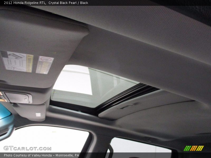 Sunroof of 2012 Ridgeline RTL