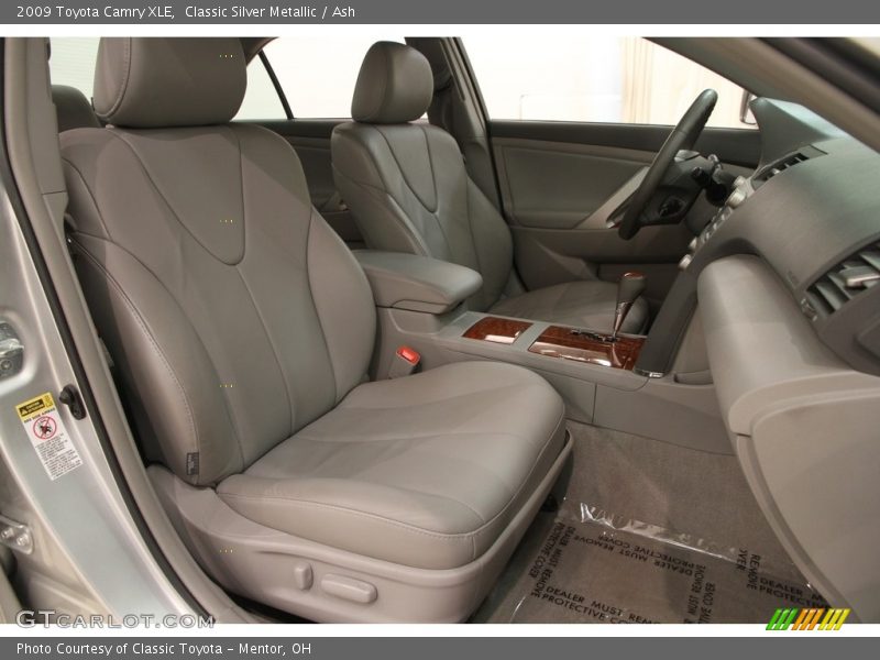 Classic Silver Metallic / Ash 2009 Toyota Camry XLE