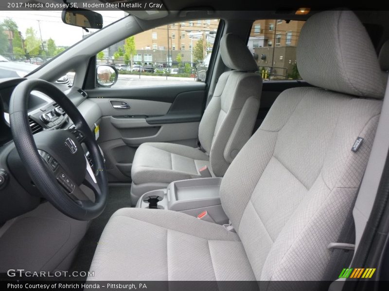Modern Steel Metallic / Gray 2017 Honda Odyssey SE