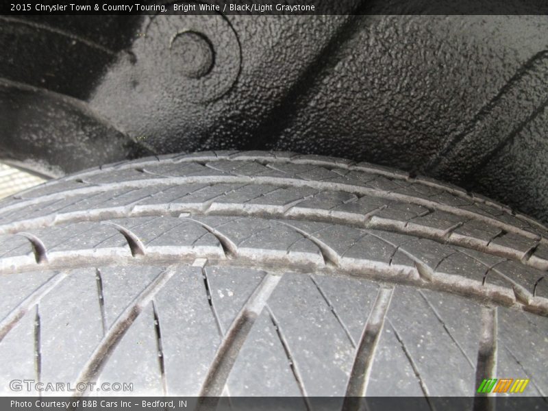 Bright White / Black/Light Graystone 2015 Chrysler Town & Country Touring