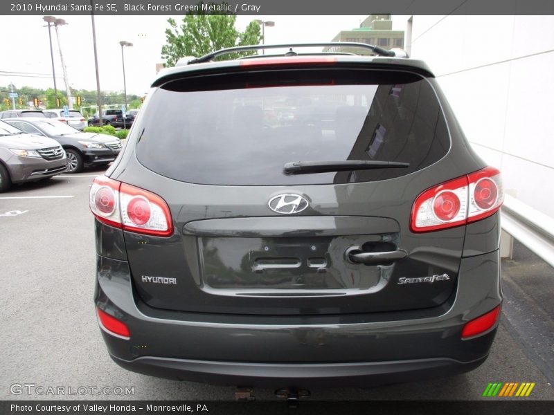 Black Forest Green Metallic / Gray 2010 Hyundai Santa Fe SE