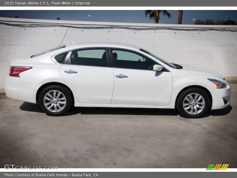 Pearl White / Charcoal 2015 Nissan Altima 2.5 S