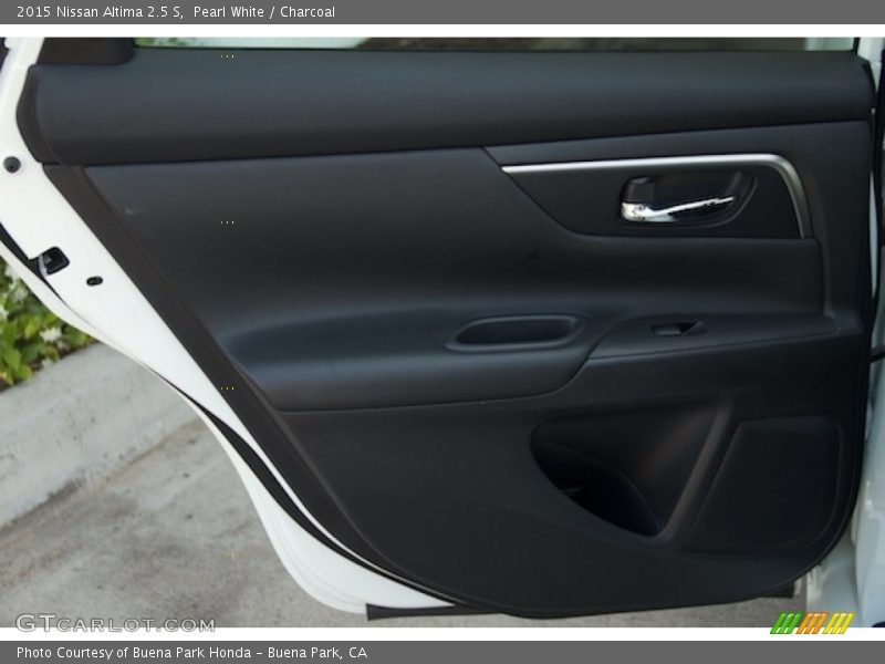 Pearl White / Charcoal 2015 Nissan Altima 2.5 S