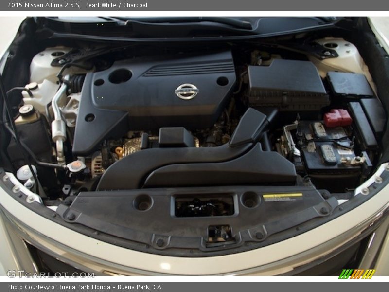 Pearl White / Charcoal 2015 Nissan Altima 2.5 S