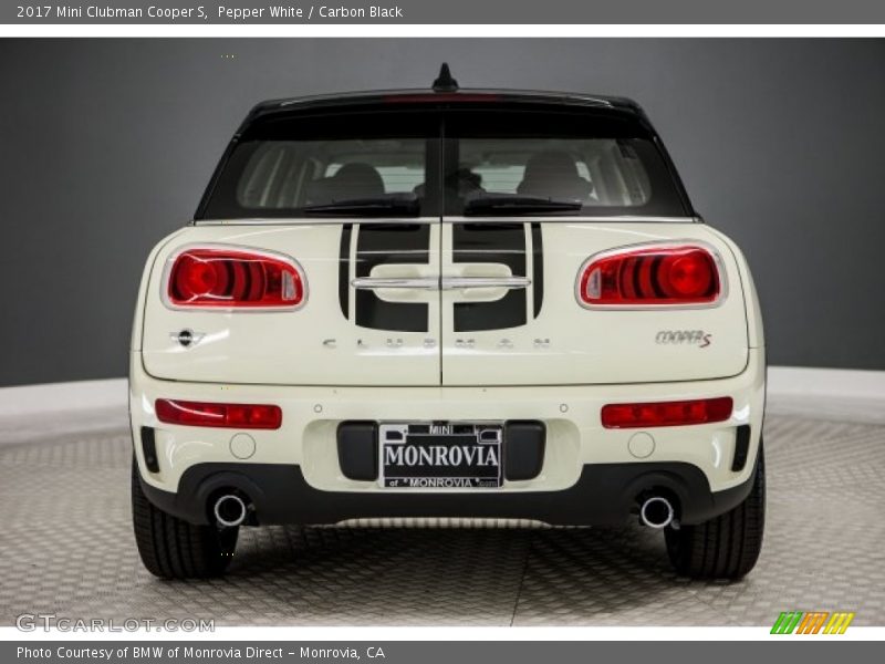 Pepper White / Carbon Black 2017 Mini Clubman Cooper S