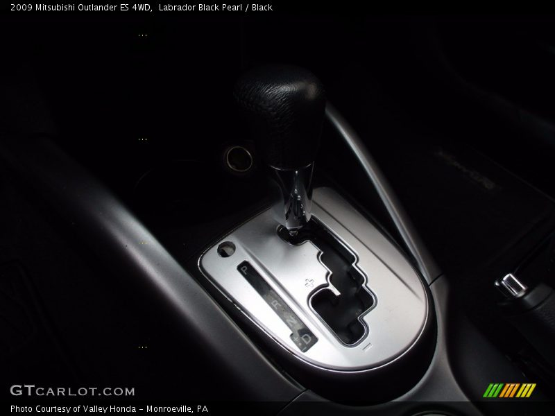 Labrador Black Pearl / Black 2009 Mitsubishi Outlander ES 4WD