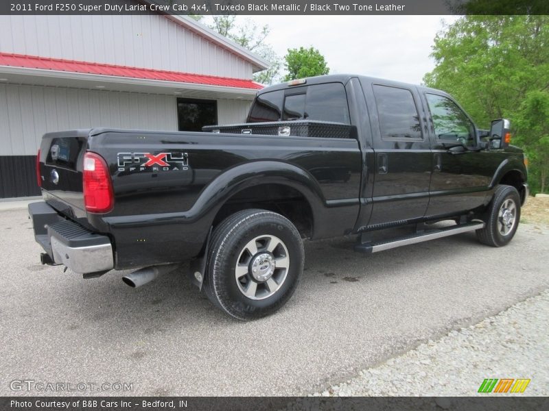 Tuxedo Black Metallic / Black Two Tone Leather 2011 Ford F250 Super Duty Lariat Crew Cab 4x4