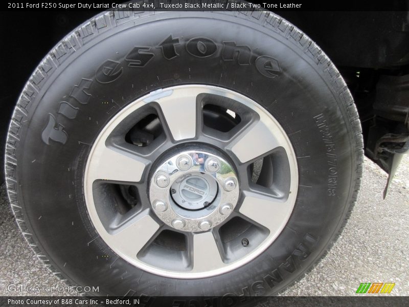 Tuxedo Black Metallic / Black Two Tone Leather 2011 Ford F250 Super Duty Lariat Crew Cab 4x4
