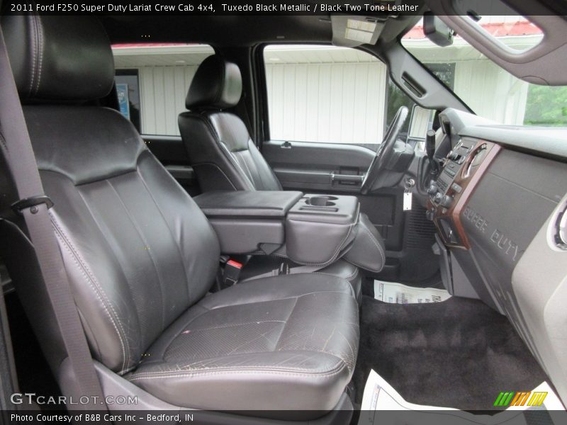 Tuxedo Black Metallic / Black Two Tone Leather 2011 Ford F250 Super Duty Lariat Crew Cab 4x4