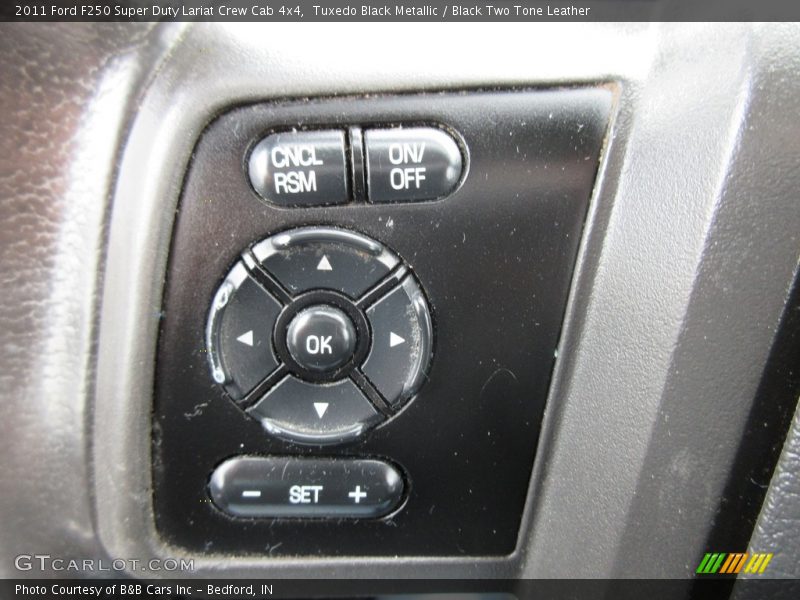 Tuxedo Black Metallic / Black Two Tone Leather 2011 Ford F250 Super Duty Lariat Crew Cab 4x4