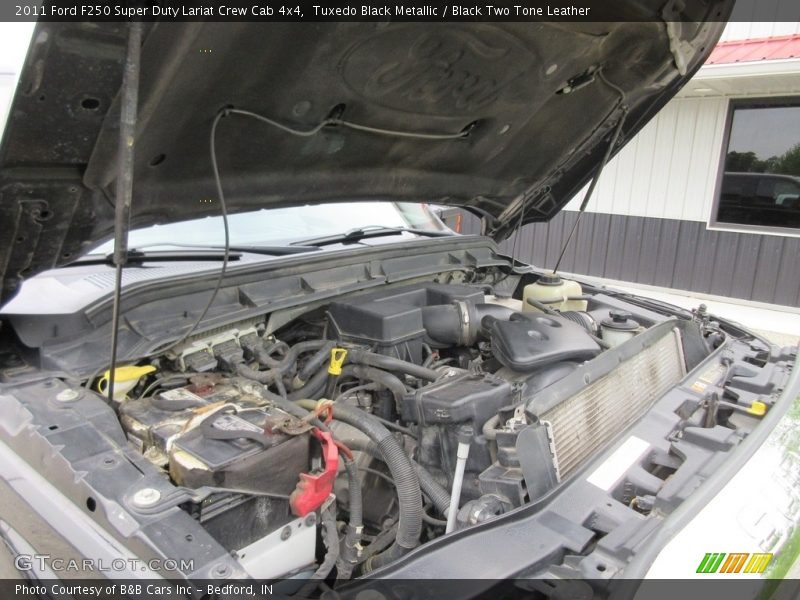 Tuxedo Black Metallic / Black Two Tone Leather 2011 Ford F250 Super Duty Lariat Crew Cab 4x4