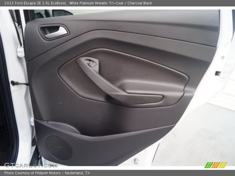 White Platinum Metallic Tri-Coat / Charcoal Black 2013 Ford Escape SE 1.6L EcoBoost