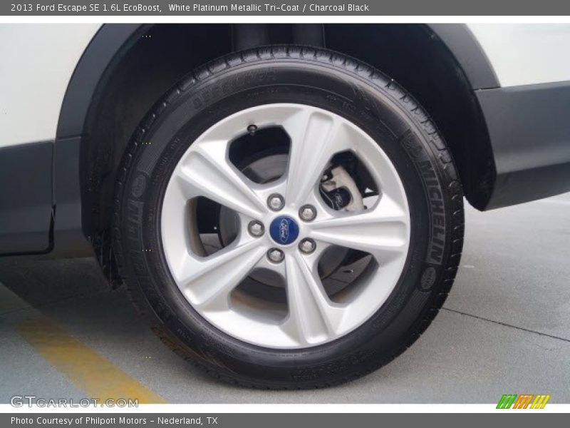 White Platinum Metallic Tri-Coat / Charcoal Black 2013 Ford Escape SE 1.6L EcoBoost