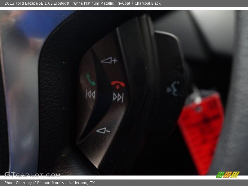 White Platinum Metallic Tri-Coat / Charcoal Black 2013 Ford Escape SE 1.6L EcoBoost