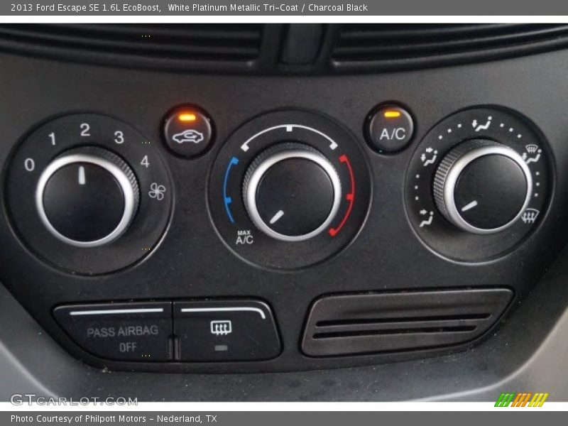 White Platinum Metallic Tri-Coat / Charcoal Black 2013 Ford Escape SE 1.6L EcoBoost