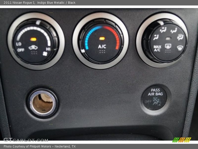 Indigo Blue Metallic / Black 2011 Nissan Rogue S
