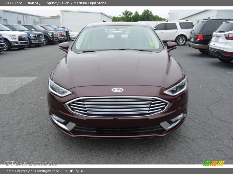 Burgundy Velvet / Medium Light Stone 2017 Ford Fusion SE