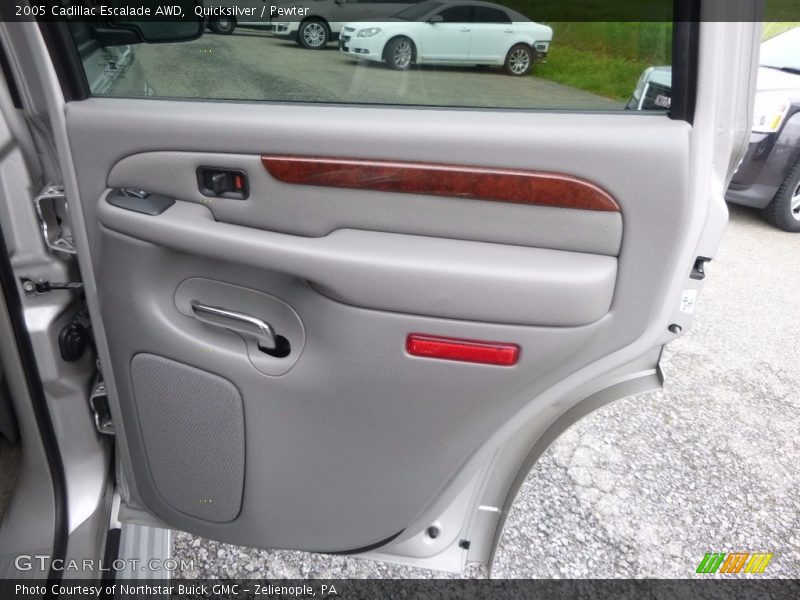 Quicksilver / Pewter 2005 Cadillac Escalade AWD