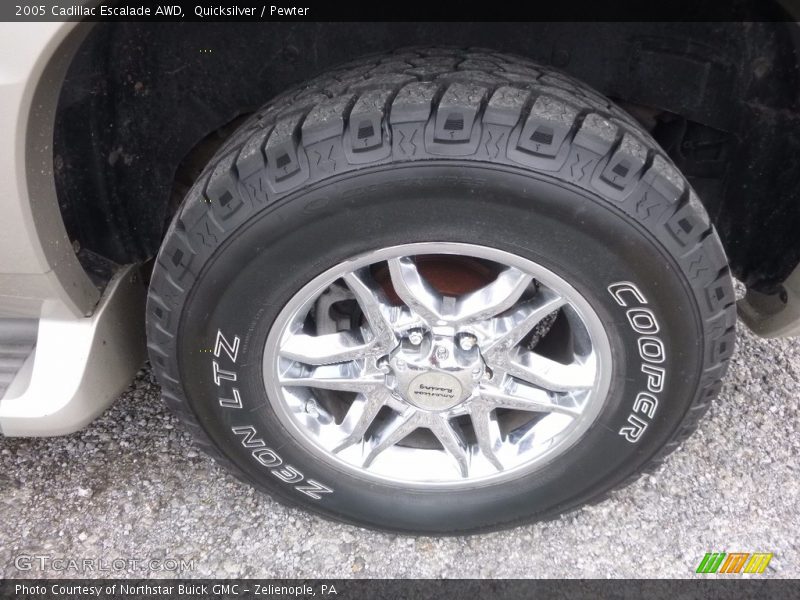 Quicksilver / Pewter 2005 Cadillac Escalade AWD