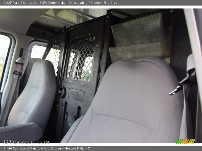 Oxford White / Medium Flint Grey 2007 Ford E Series Van E150 Commercial