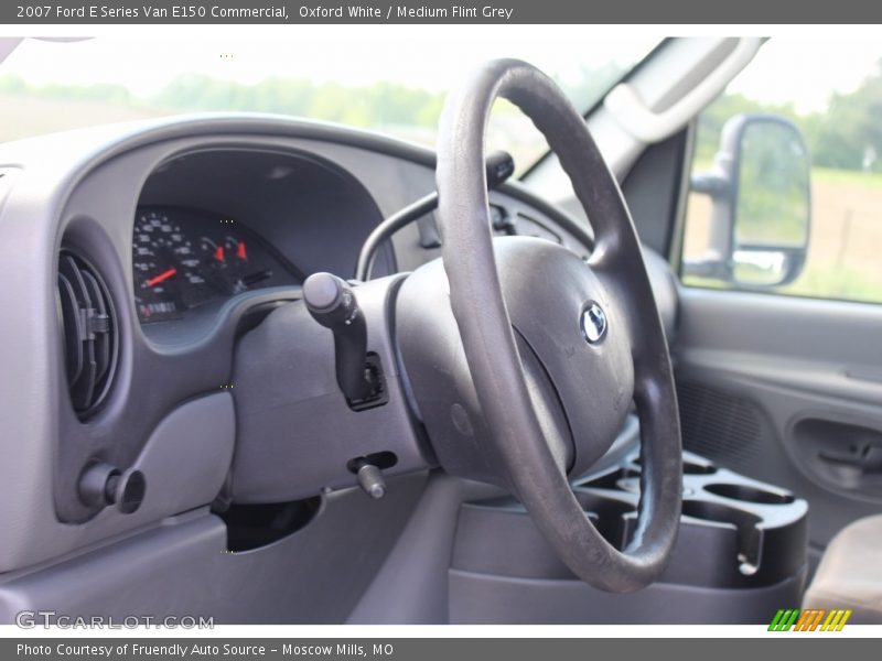 Oxford White / Medium Flint Grey 2007 Ford E Series Van E150 Commercial