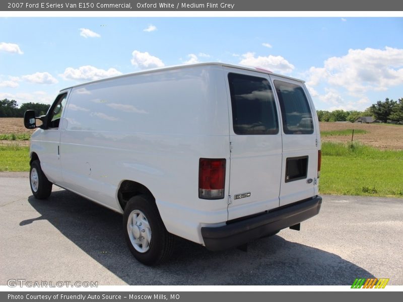 Oxford White / Medium Flint Grey 2007 Ford E Series Van E150 Commercial