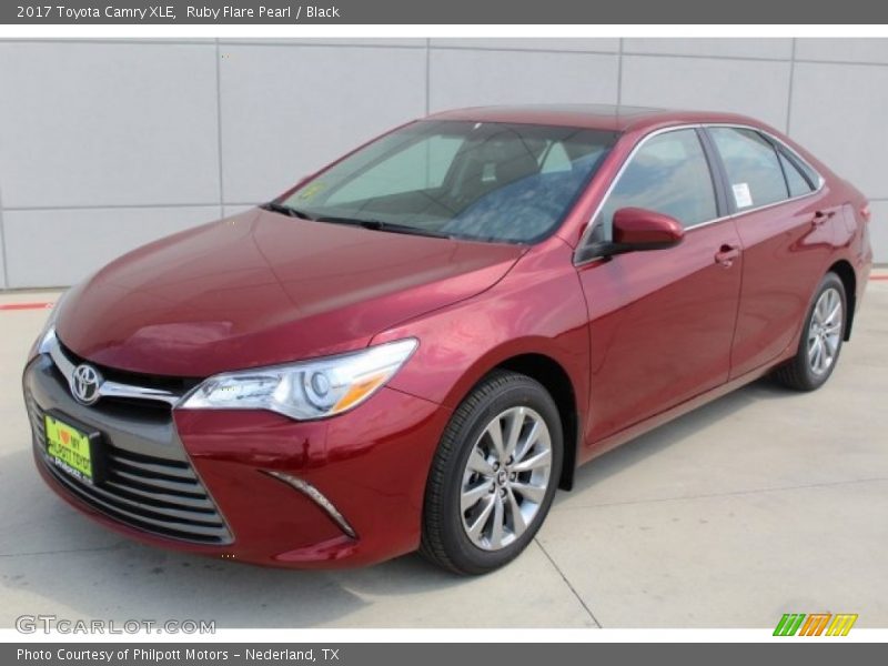 Ruby Flare Pearl / Black 2017 Toyota Camry XLE