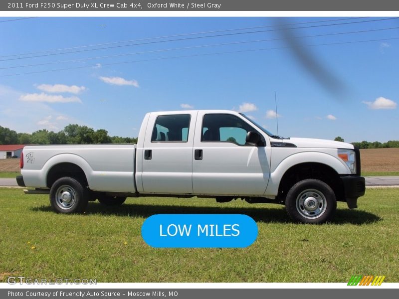 Oxford White / Steel Gray 2011 Ford F250 Super Duty XL Crew Cab 4x4