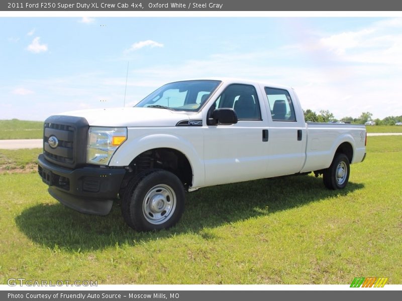 Oxford White / Steel Gray 2011 Ford F250 Super Duty XL Crew Cab 4x4