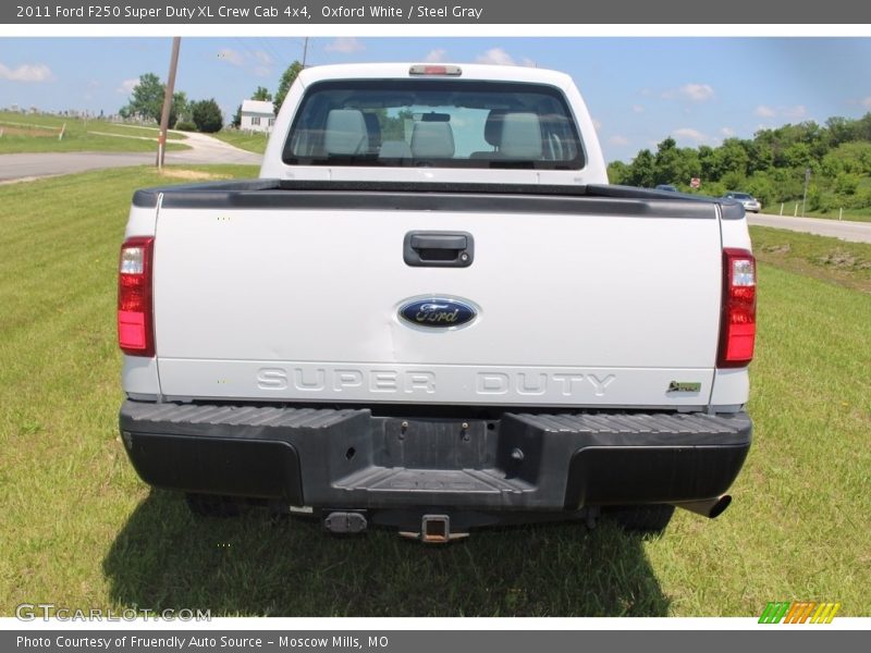 Oxford White / Steel Gray 2011 Ford F250 Super Duty XL Crew Cab 4x4