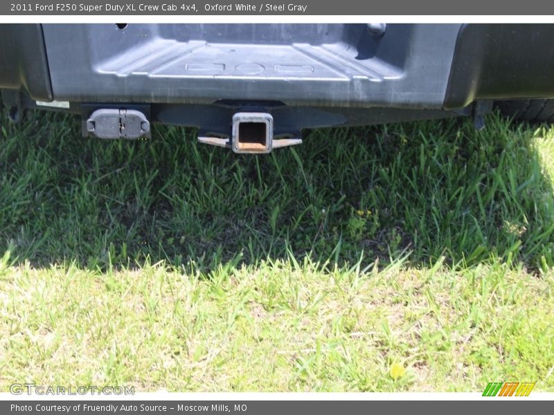 Oxford White / Steel Gray 2011 Ford F250 Super Duty XL Crew Cab 4x4